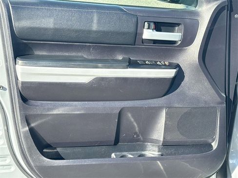 Certified 2020 Toyota Tundra SR5 image 24