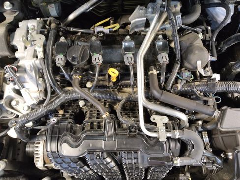 Used 2024 Nissan Altima 2.5 SV image 30