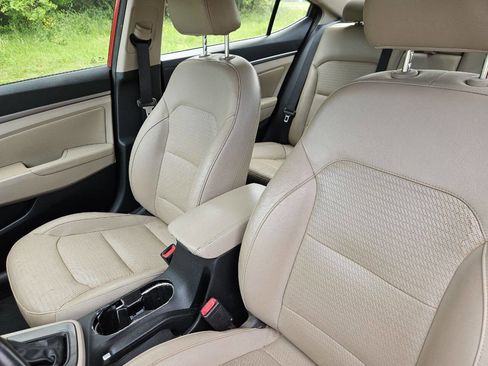 Used 2017 Hyundai Elantra Limited w/ Limited Tech Package 04 image 11