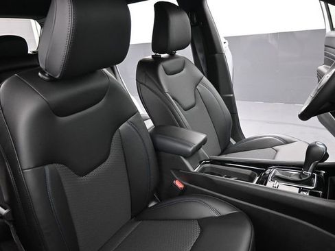 New 2026 Jeep Compass Latitude AWD/4WD image 25
