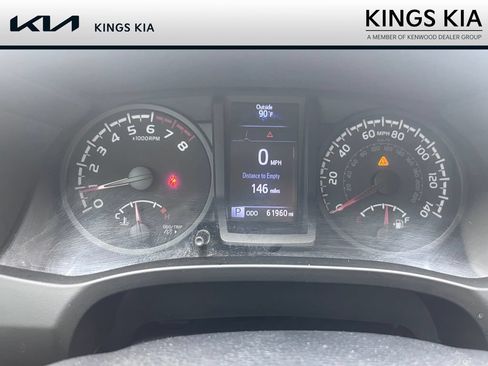 Used 2020 Toyota Tacoma SR AWD/4WD image 12