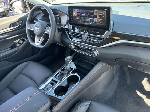 New 2025 Nissan Altima 2.5 SR w/ SR Premium Package AWD/4WD image 21