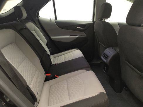 Used 2019 Chevrolet Equinox LS FWD image 19