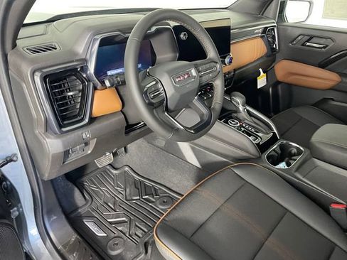 New 2026 GMC Canyon AT4 image 3