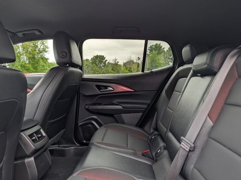 Used 2024 Chevrolet Equinox EV RS FWD image 18