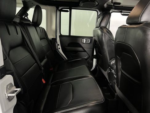 Used 2023 Jeep Wrangler Unlimited Sahara image 28