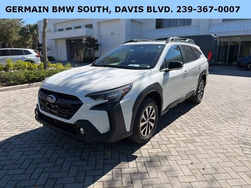 Used 2023 Subaru Outback Premium image 1