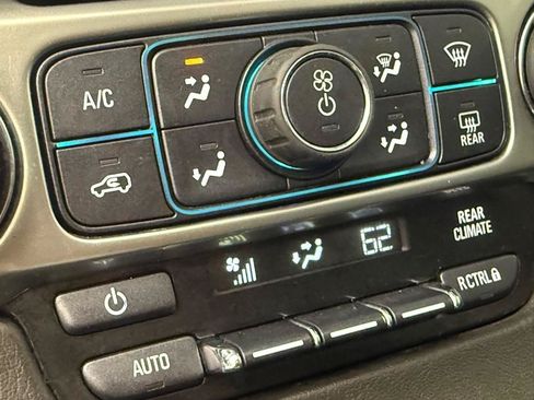 Used 2016 Chevrolet Suburban LT AWD/4WD image 19