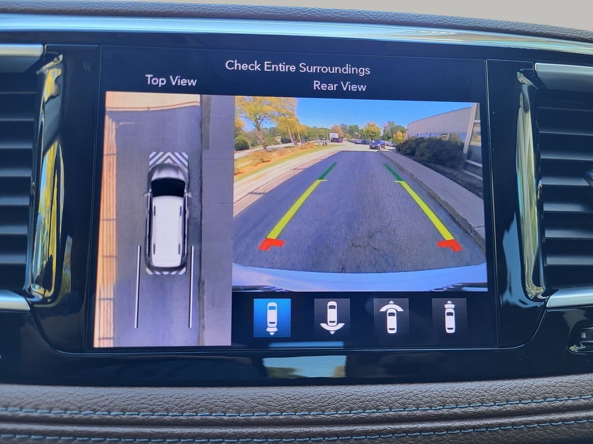 Used 2019 Chrysler Pacifica Limited w/ Advanced Safetytec Group FWD image 29