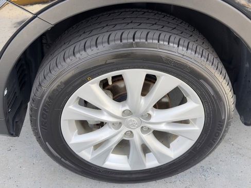 Used 2013 Toyota RAV4 Limited FWD image 18
