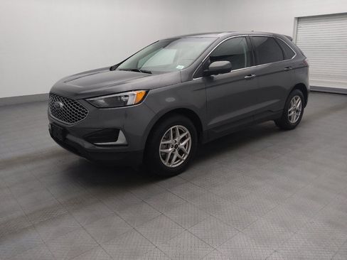 Used 2024 Ford Edge SEL image 2