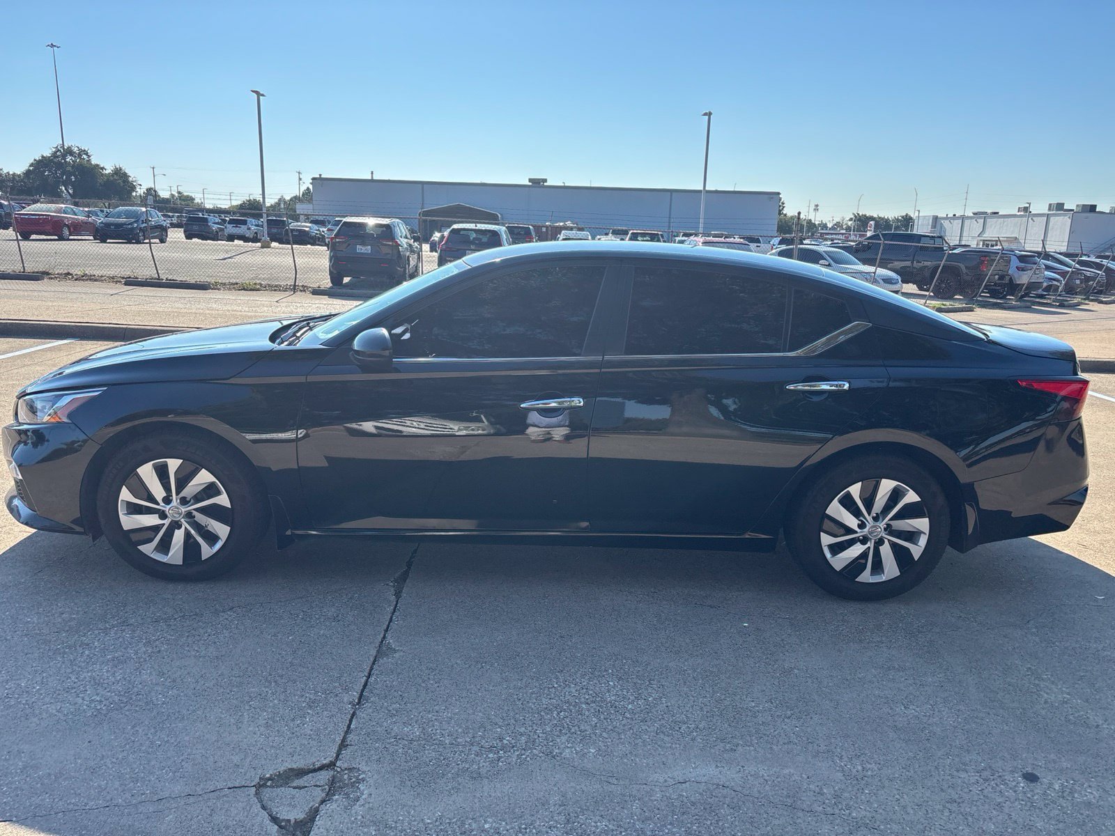 Used 2021 Nissan Altima 2.5 S FWD image 6
