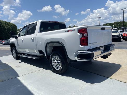 Used 2025 Chevrolet Silverado 2500 LT w/ Convenience Package AWD/4WD image 9