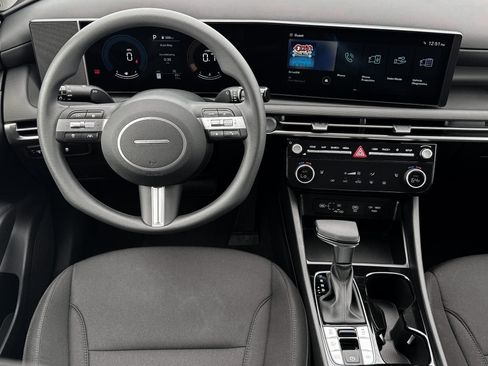 New 2026 Hyundai Tucson SEL image 17