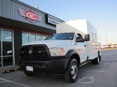 Used 2012 RAM 5500 SLT w/ Max Tow Pkg image 2