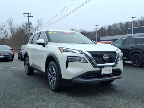 Used 2023 Nissan Rogue SV AWD/4WD image 3