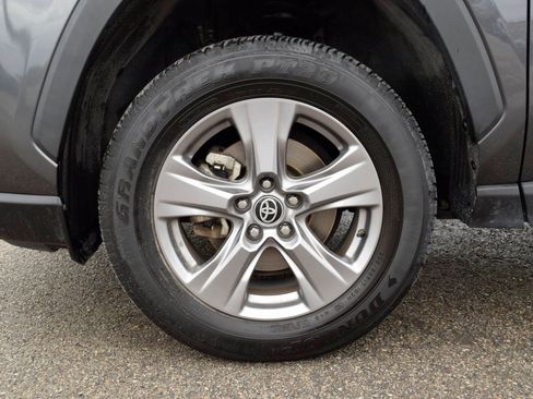 Used 2023 Toyota RAV4 XLE image 25