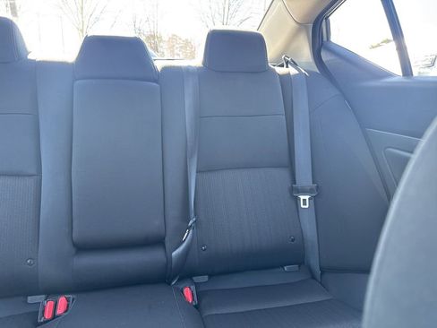 Used 2024 Nissan Altima 2.5 SV image 14