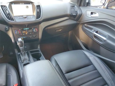 Used 2019 Ford Escape SEL image 15