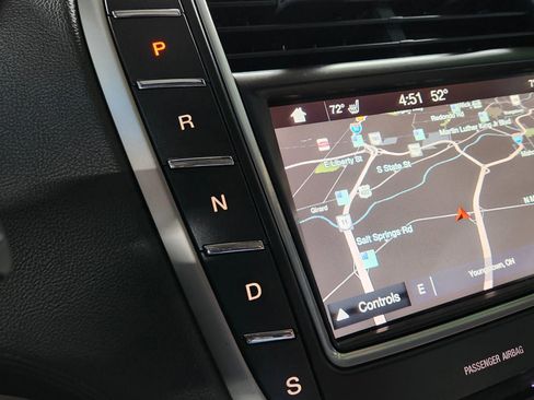 Used 2018 Lincoln MKX Reserve w/ Driver Assistance Package image 35