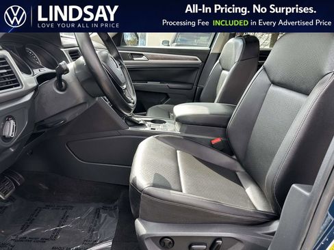 Used 2018 Volkswagen Atlas SE w/ R-Line Package image 11