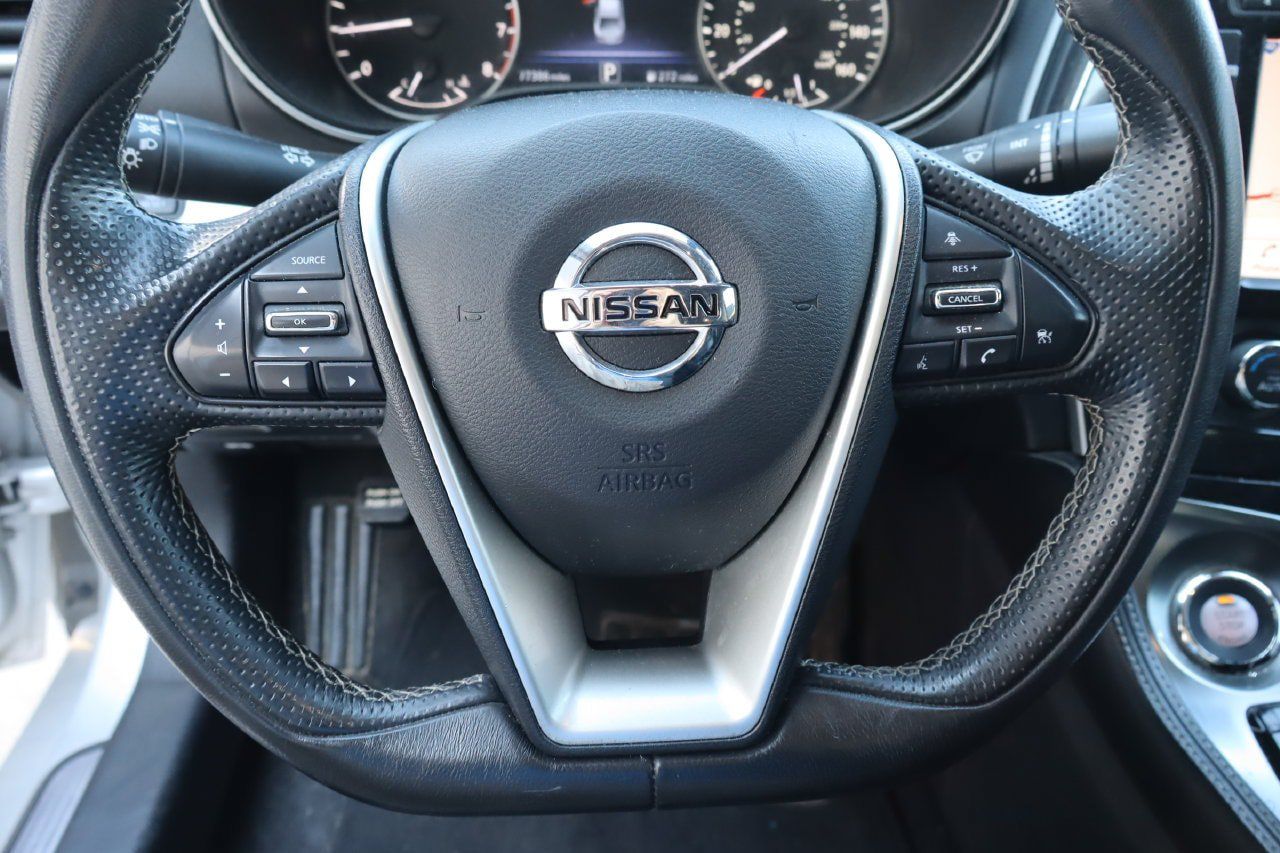 Used 2022 Nissan Maxima SV w/ Floor Mat Group FWD image 11
