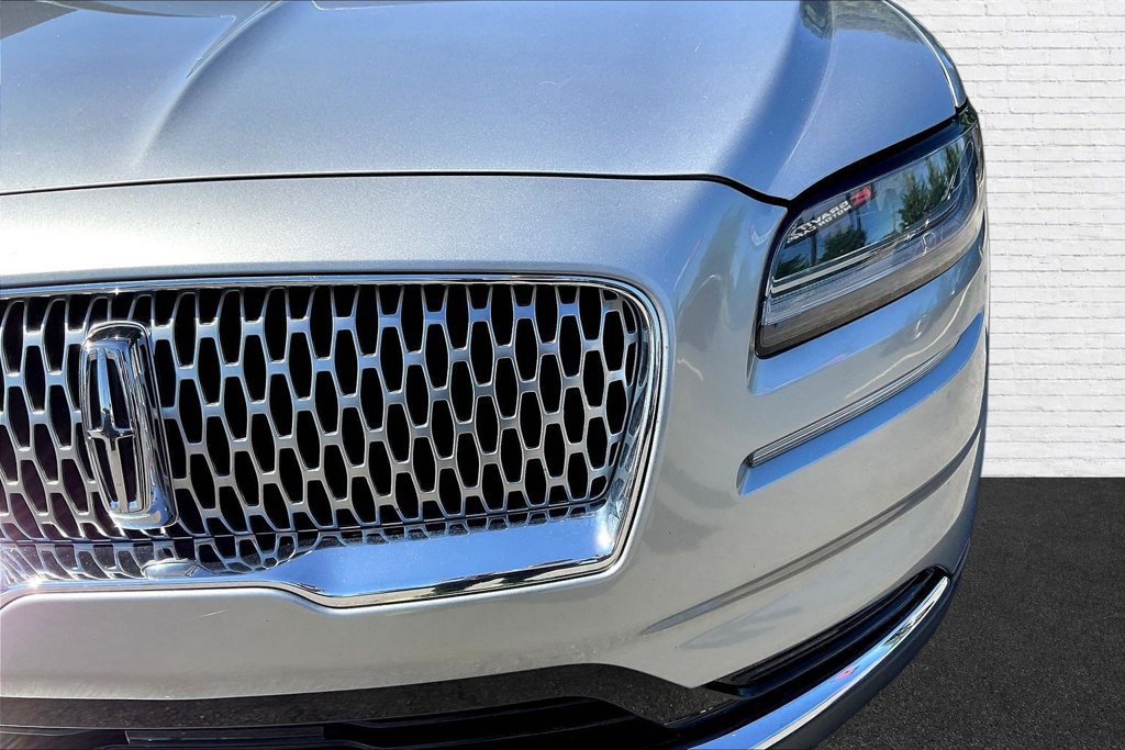 Used 2023 Lincoln Nautilus Reserve FWD image 29