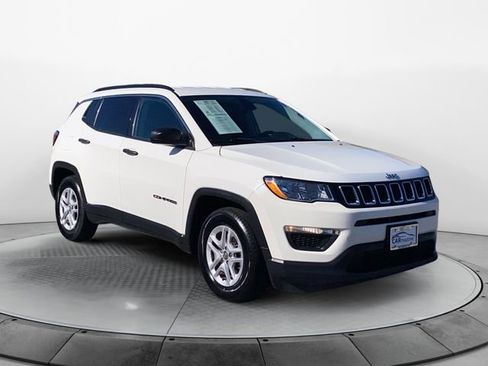Used 2021 Jeep Compass Sport image 7