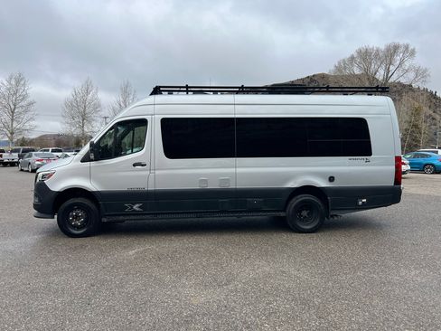 Used 2021 Mercedes-Benz Sprinter 3500 image 2