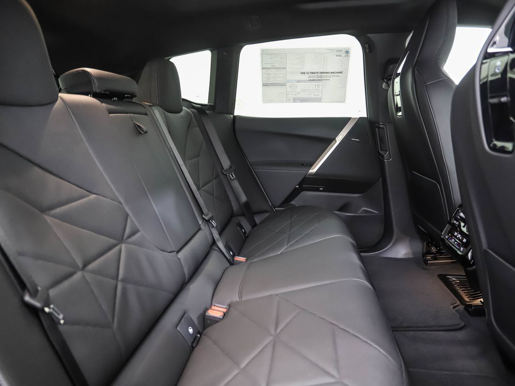 Used 2026 BMW iX xDrive60 w/ Premium Package AWD/4WD image 27