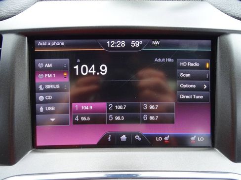 Used 2013 Lincoln MKS AWD image 24