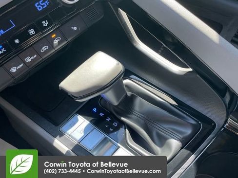 Used 2025 Hyundai Elantra SEL image 15