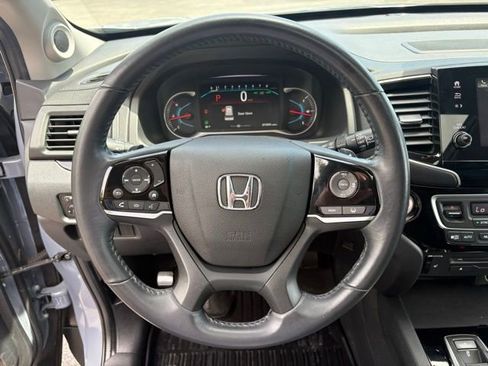 Used 2022 Honda Pilot Touring image 34