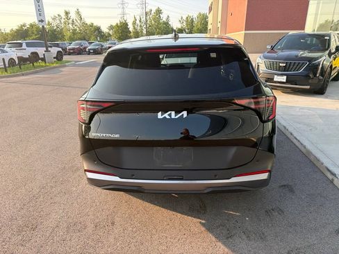 Used 2026 Kia Sportage LX FWD image 5