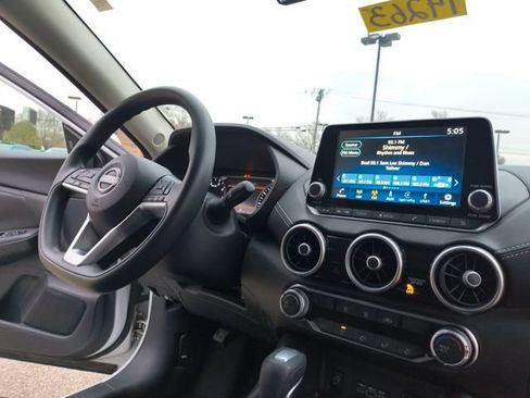 Used 2024 Nissan Sentra SV image 26