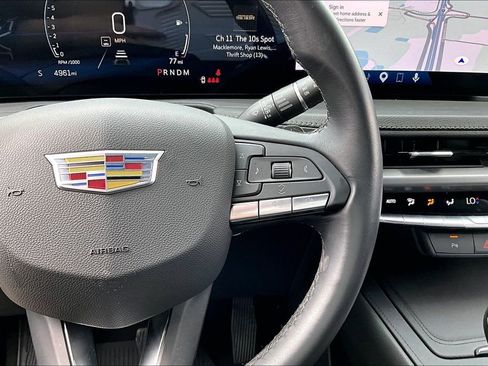Used 2024 Cadillac XT4 Premium Luxury w/ Technology Package FWD image 21