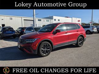 Used 2022 Volkswagen Tiguan SE video 1