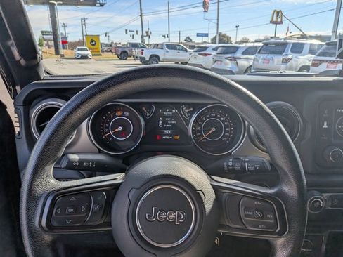 Used 2021 Jeep Wrangler Unlimited Sport image 28