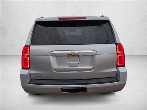 Used 2015 Chevrolet Suburban LT w/ Luxury Package AWD/4WD image 6