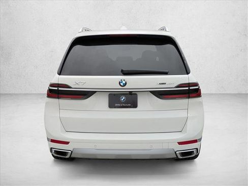 Used 2026 BMW X7 xDrive40i image 8