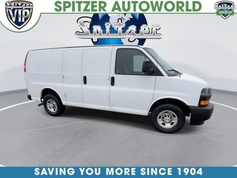 Used 2020 Chevrolet Express 2500 image 2
