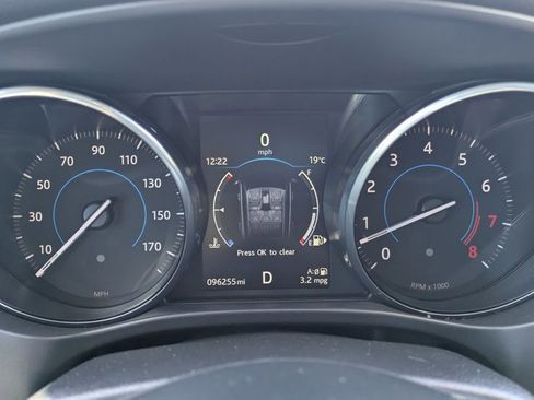 Used 2017 Jaguar F-PACE Prestige image 11