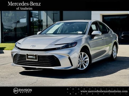 Used 2026 Toyota Camry LE FWD image 1