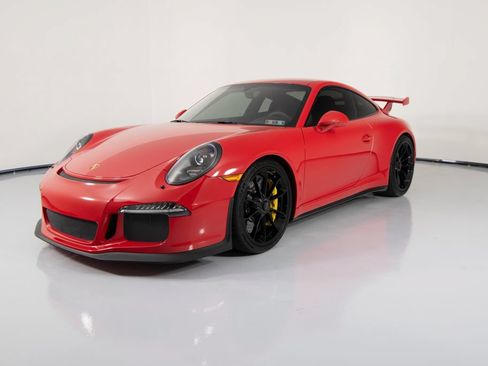 Certified 2015 Porsche 911 GT3 RWD image 6