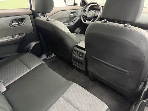 Used 2023 Nissan Rogue SV image 26