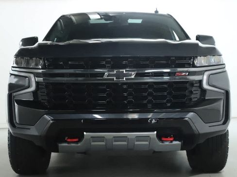 Used 2022 Chevrolet Tahoe Z71 w/ Z71 Off-Road Package AWD/4WD image 5