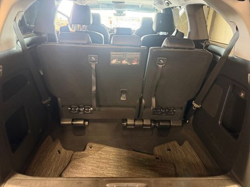 Used 2023 Honda Odyssey EX-L image 19