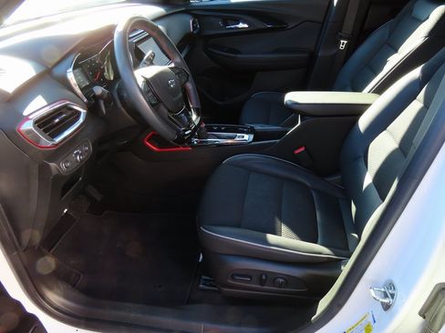 Used 2023 Chevrolet TrailBlazer RS w/ Convenience Package image 37