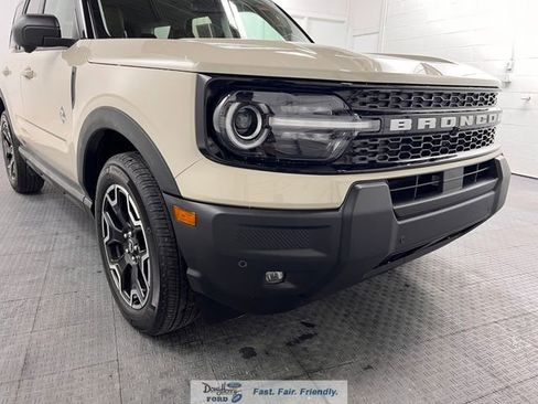 Used 2025 Ford Bronco Sport Outer Banks w/ Outer Banks Tech Package+ image 8