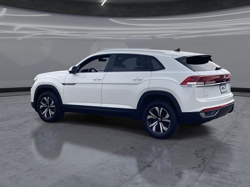New 2026 Volkswagen Atlas Cross Sport SE FWD image 4